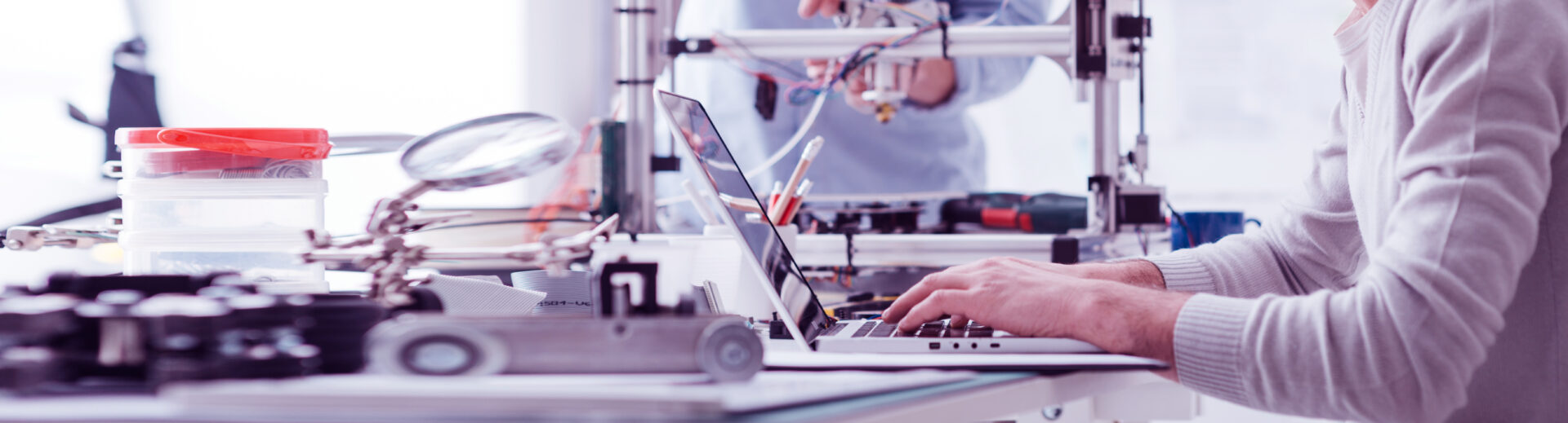 Engineering students working in the lab